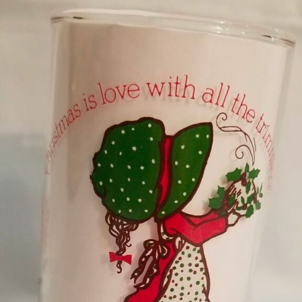 Vintage HOLLY HOBBIE Christmas COCA COLA Glass - LIMITED ED HOLLY with Green Hat - Picture 9 of 9